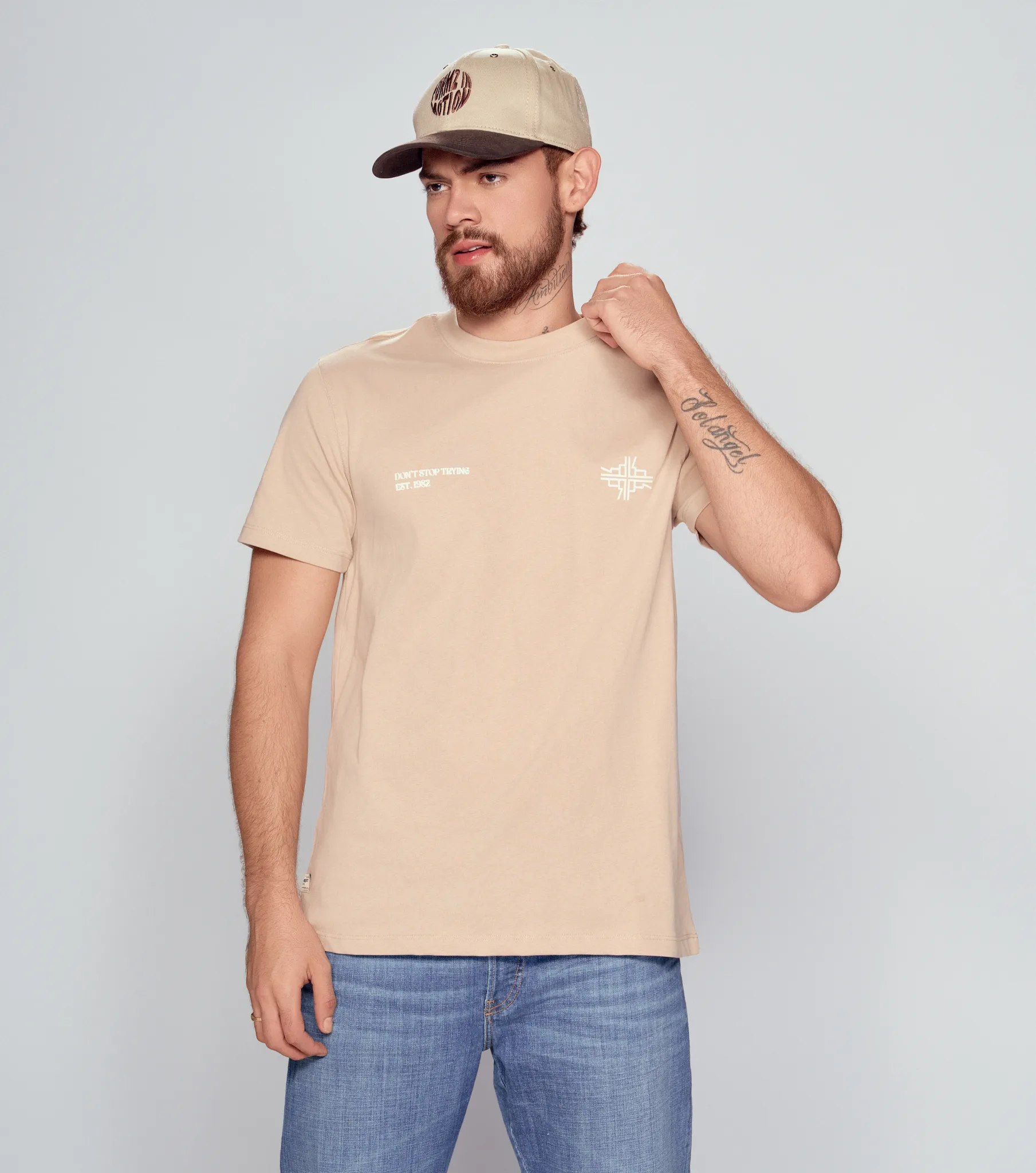 Comfort Louis T Shirt Unicolor Estampado Unser 835010 AR