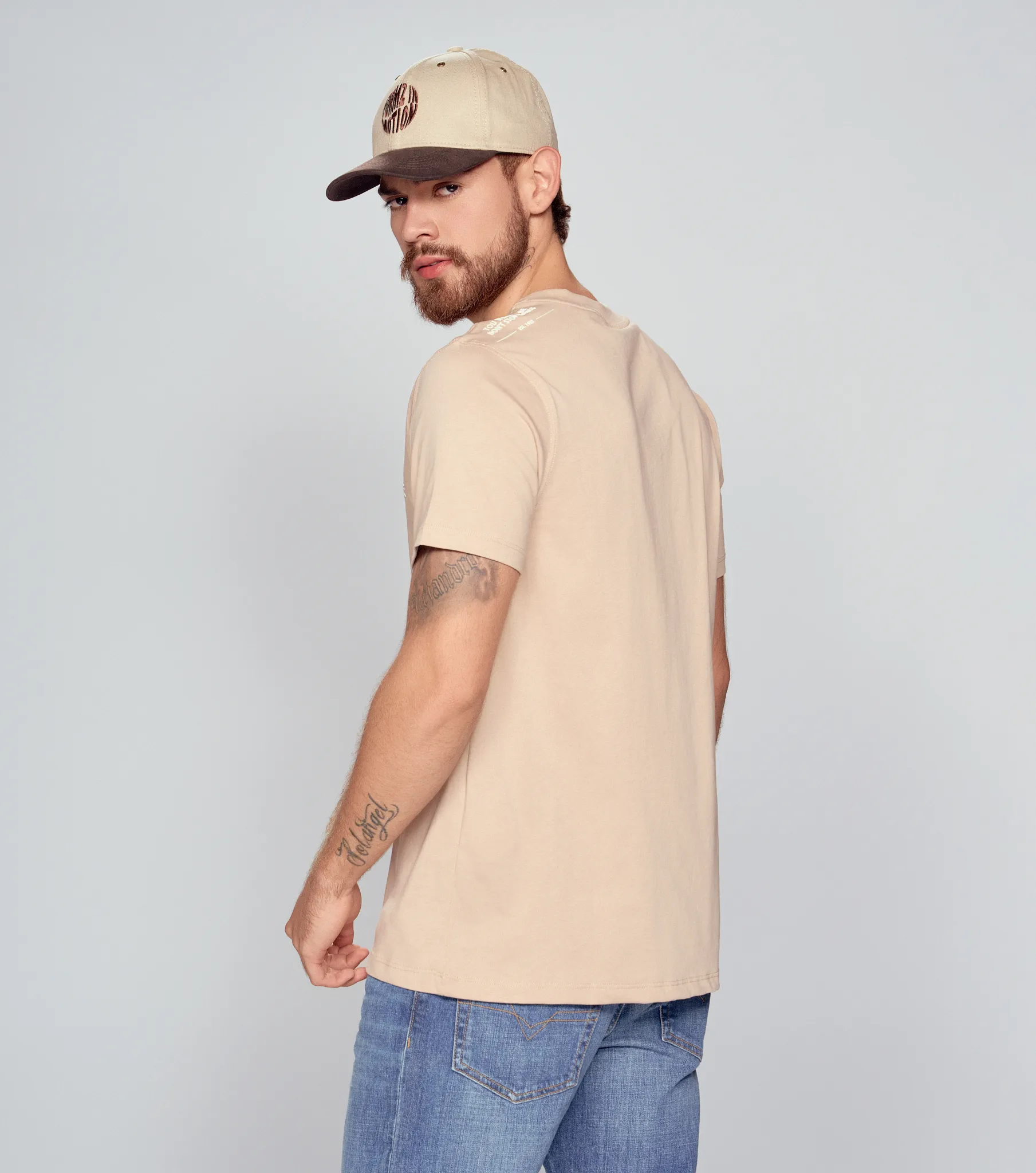 Comfort Louis T Shirt Unicolor Estampado Unser 835010 AR