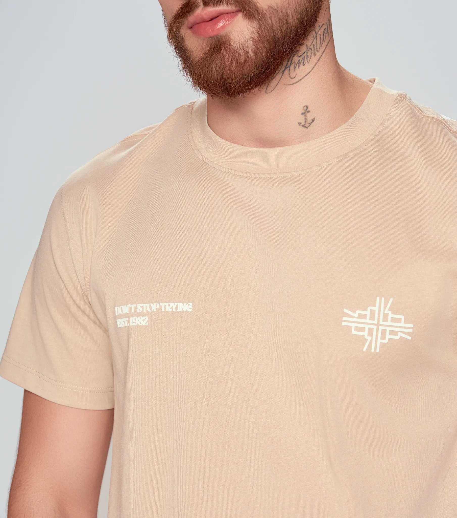 Comfort Louis T Shirt Unicolor Estampado Unser 835010 AR
