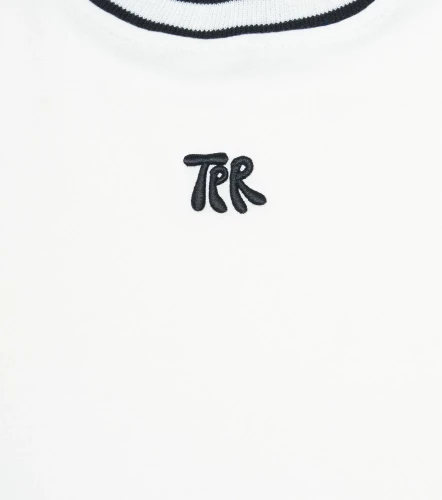 Niall T Shirt Oversise Bordada Con Cuello Tejido TyperAR