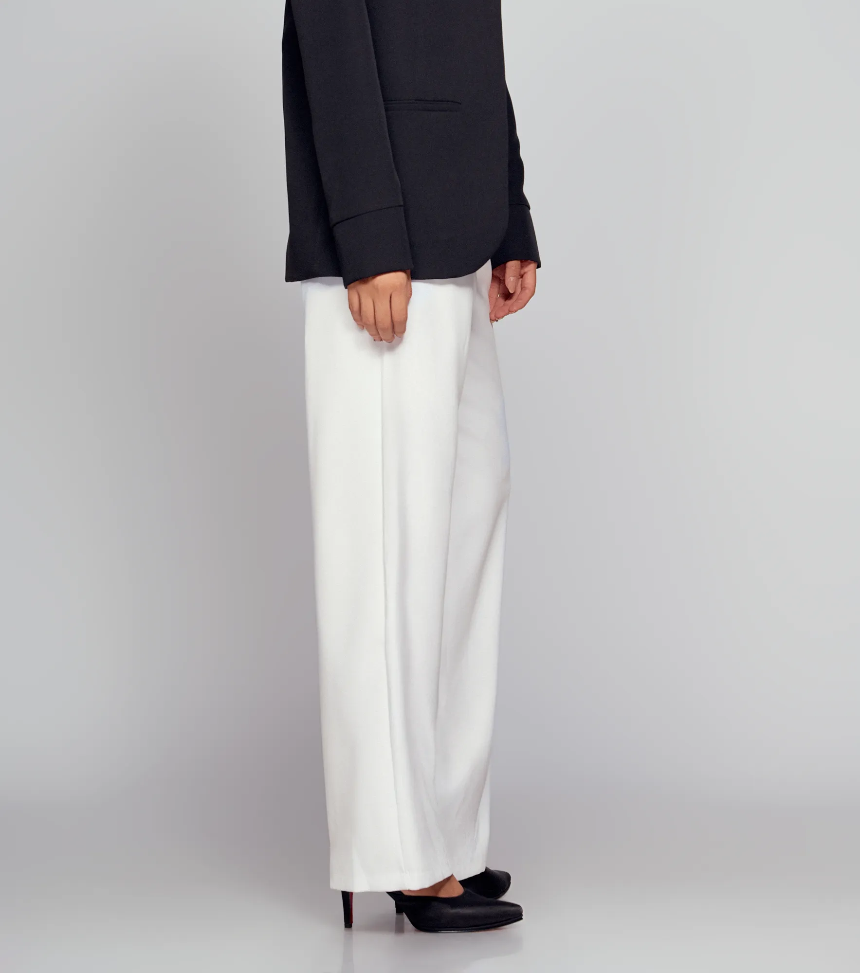 Pantalon Para Mujer Daniela Unicolor Derek 833507 BL