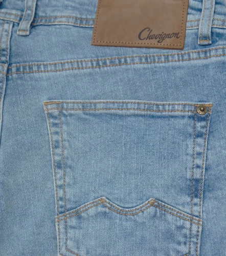 Bermuda Chevignon Denim Tono MedioAZ