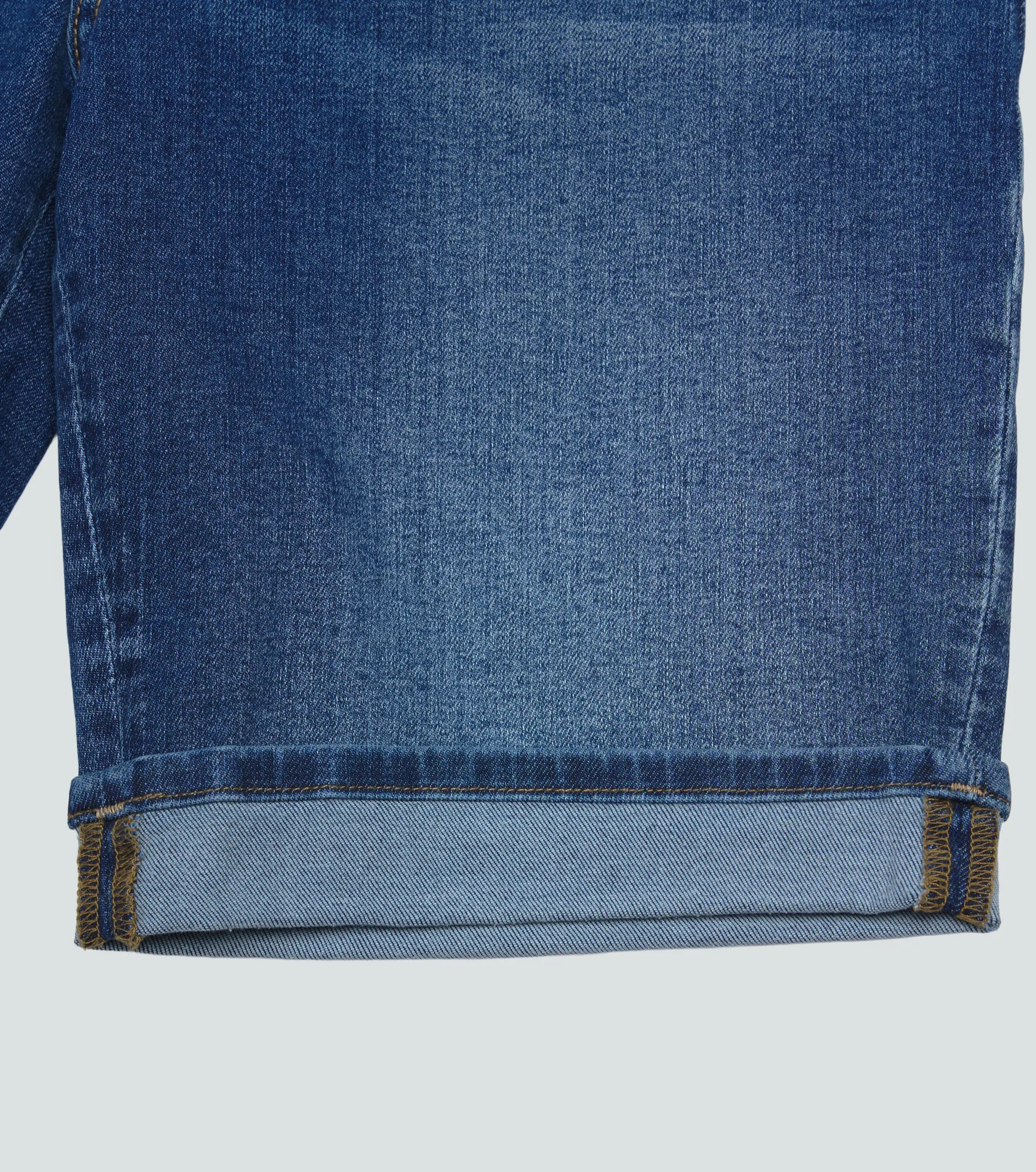 Andres Bermuda Tono Medio Con Detalles Unser 836094 AZ