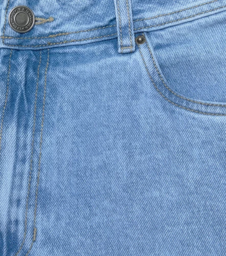 Luna Bermunda Tono Claro Con Desgaste UnserAZ