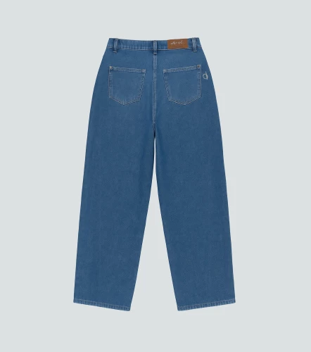 Barcelona Jean Para Mujer Tipo Barril Con Proceso Saray DerekAZ