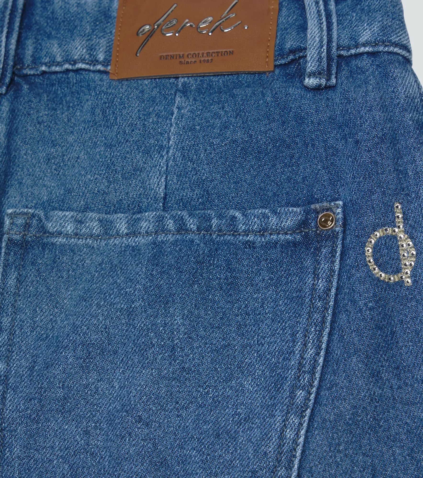 Barcelona Jean Para Mujer Tipo Barril Con Proceso Saray Derek 836289 AZ