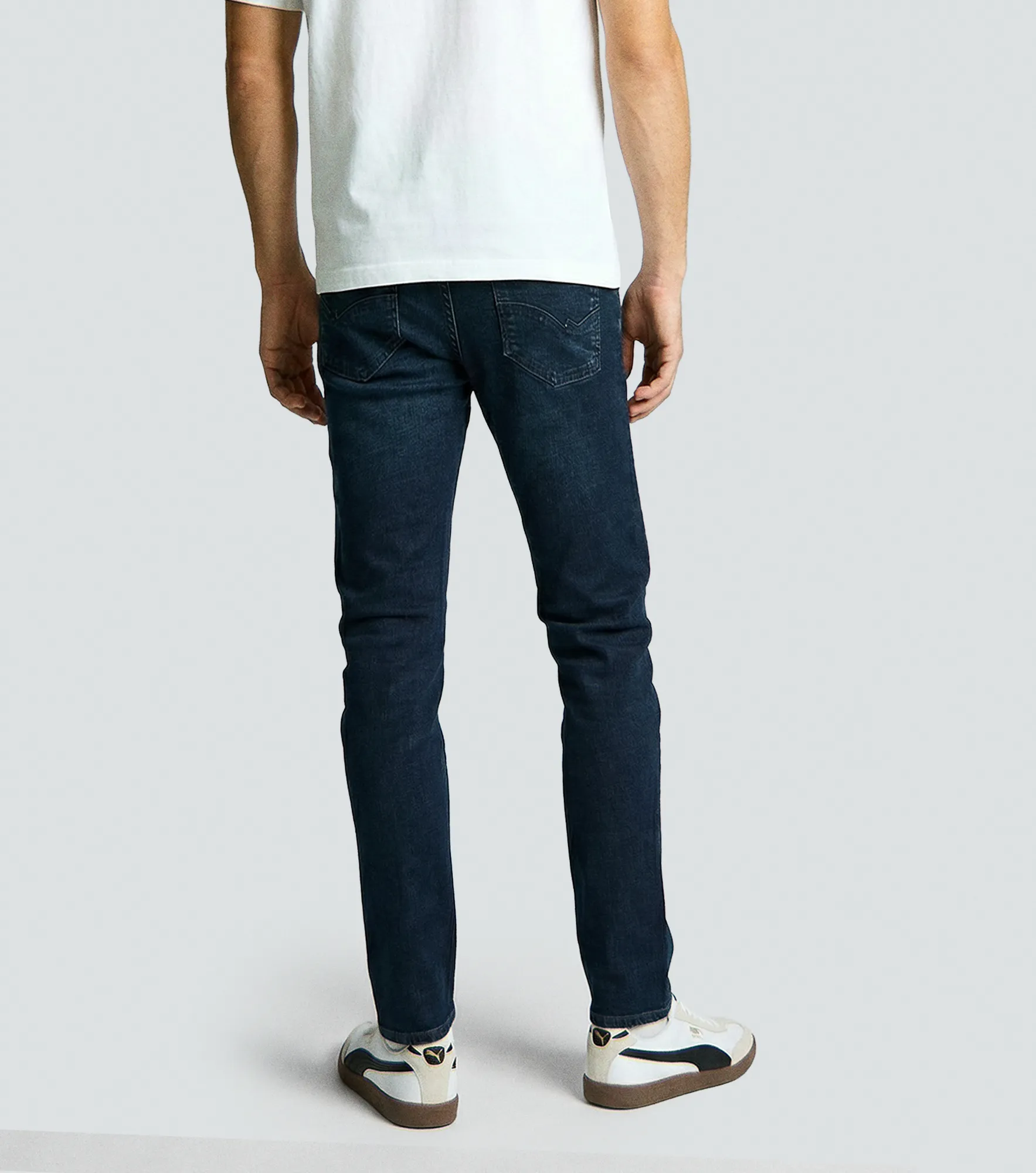 Iron Mario Jean Tono Oscuro Con Detalles Unser 836643 AZ