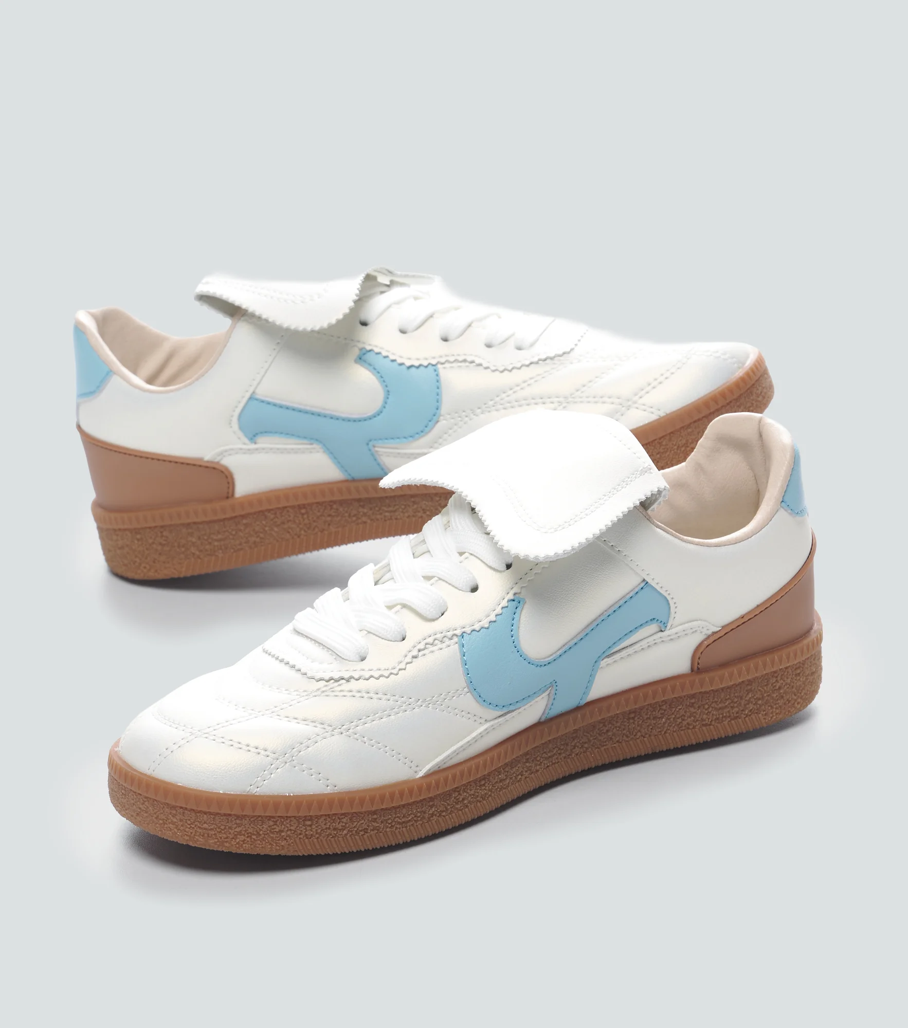 Tenis Unicolor Para Mujer Typer 836710 BL