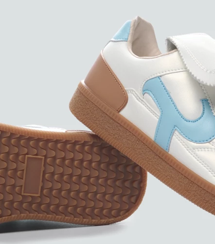 Tenis Unicolor Para Mujer TyperBL