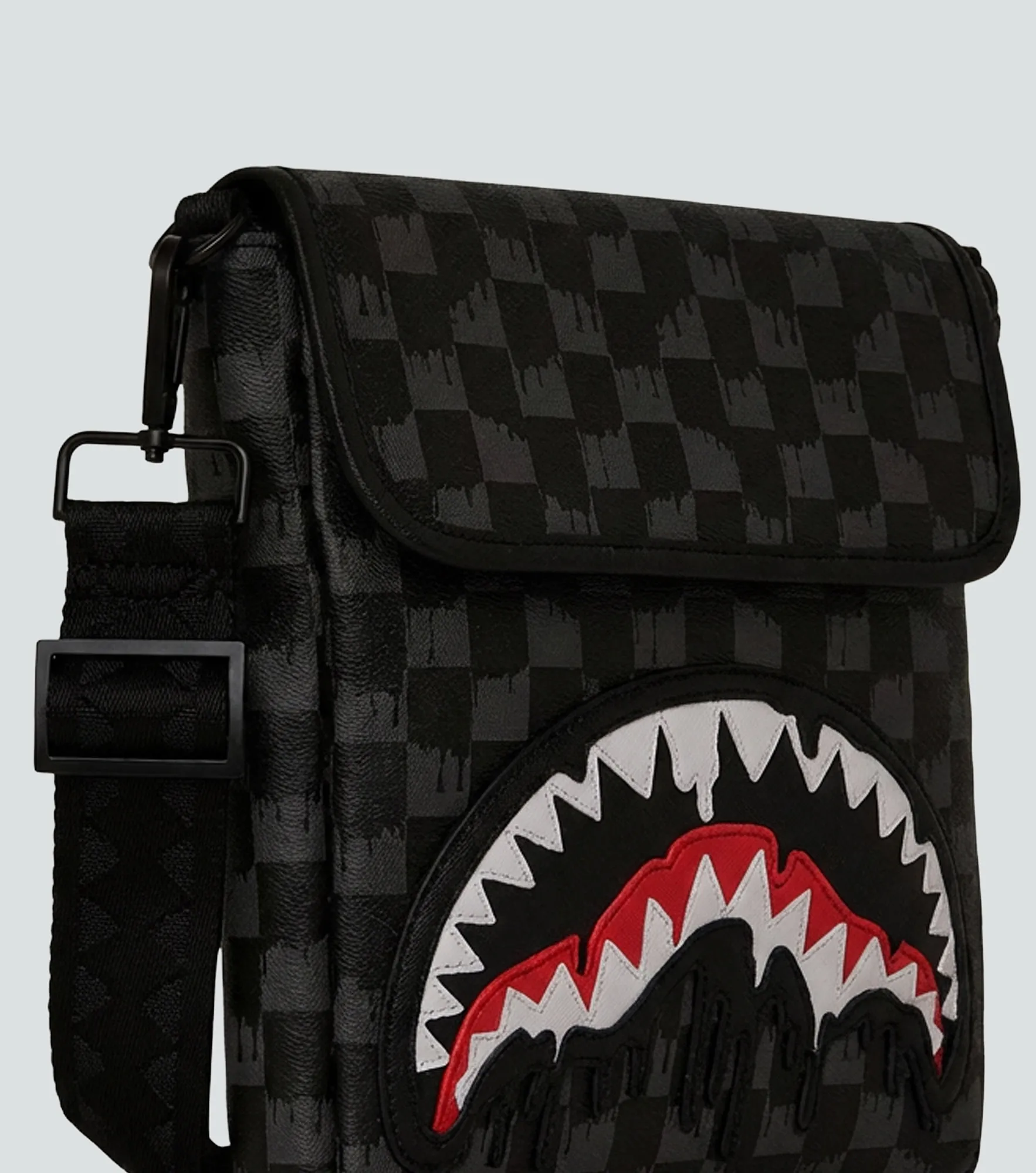 Bolso Sprayground Cruzado Ancho Scribble Shark 132617 NG