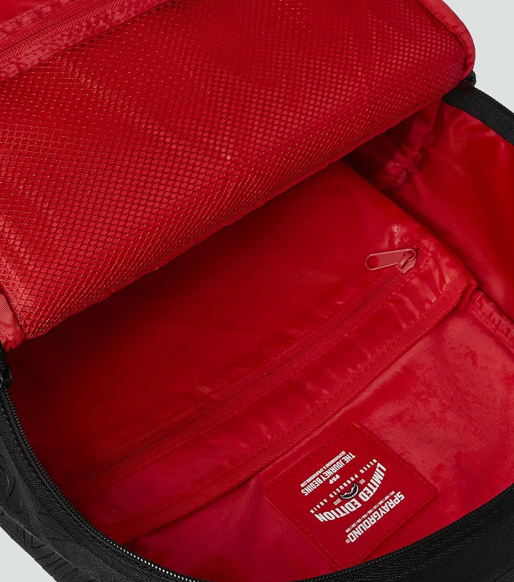 Morral Sprayground Tonal Monogram Emboss Shark 132626 NG