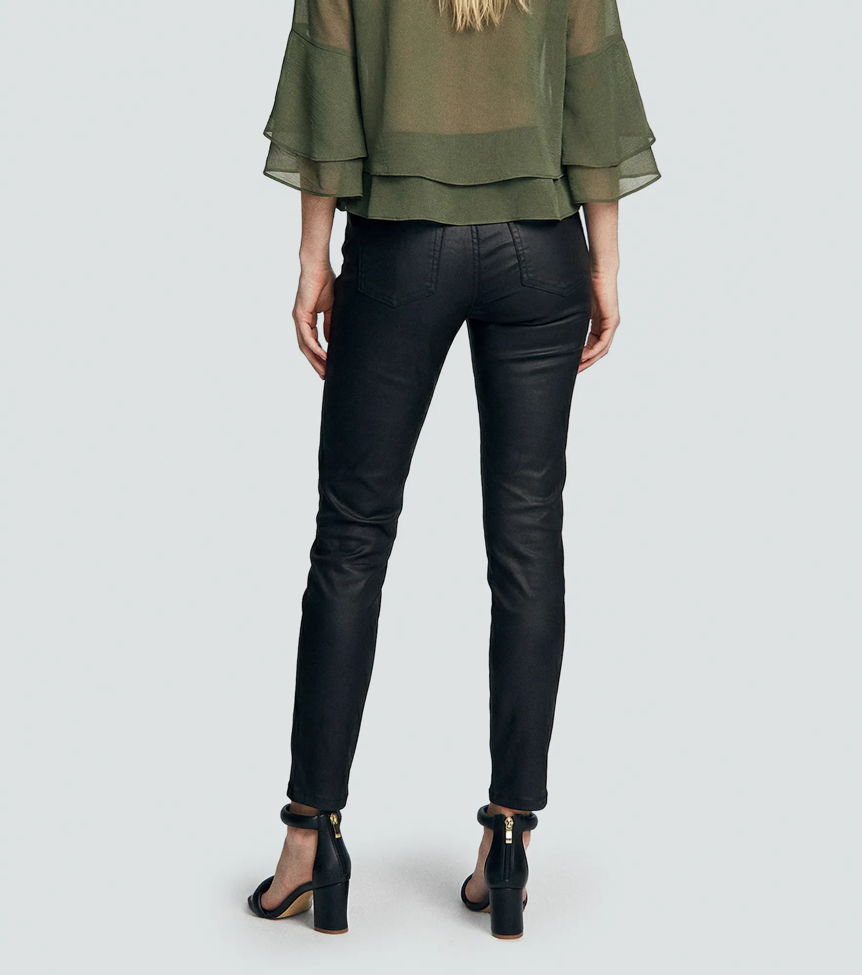 Praga Jean Para Mujer Tipo Cuerina Keyshia Derek 836299 NG