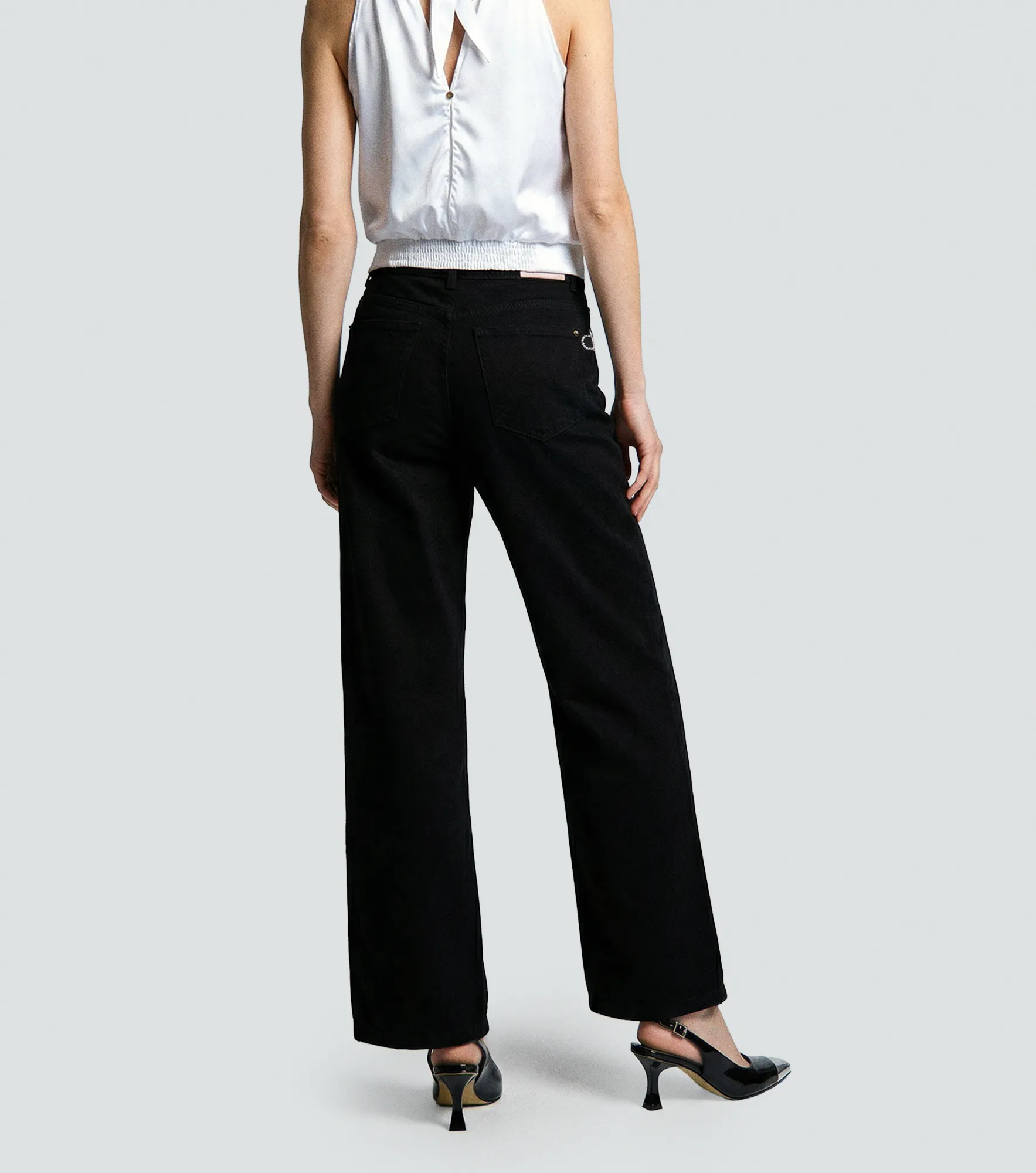 Praga Antonella Jean Con Detalle Derek Lovely 836941 NG