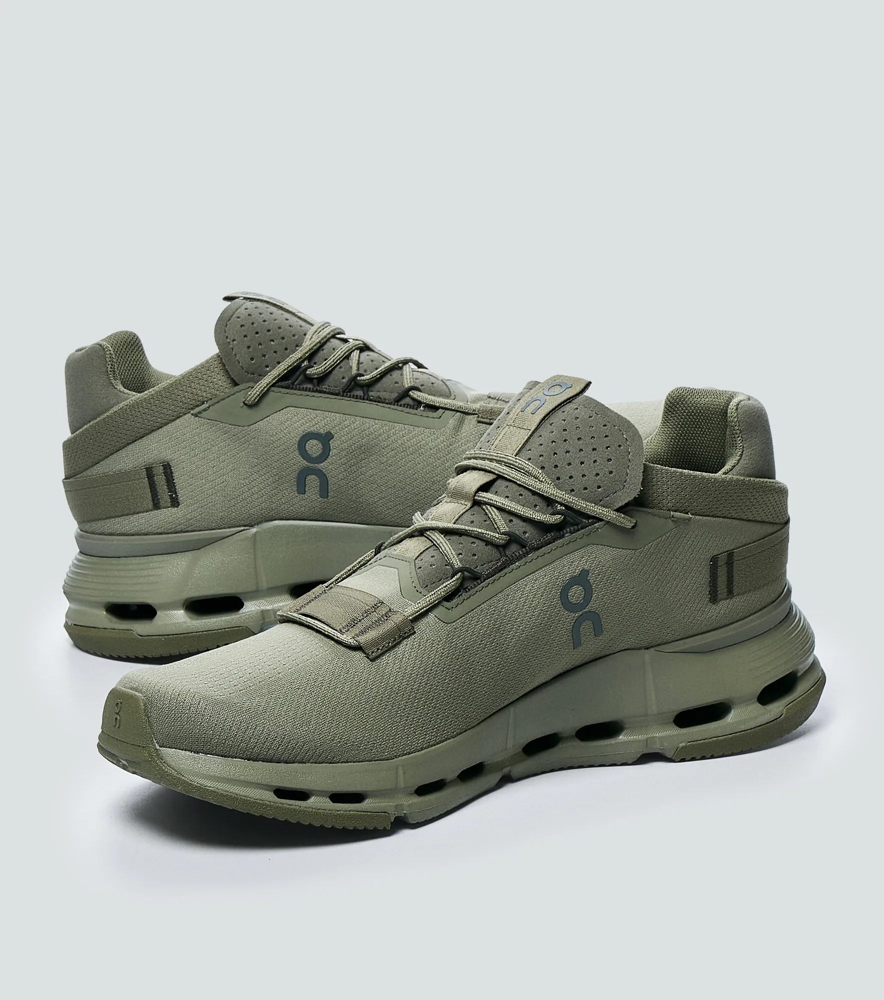 Tenis On Running Cloudnova 2 131661 VD