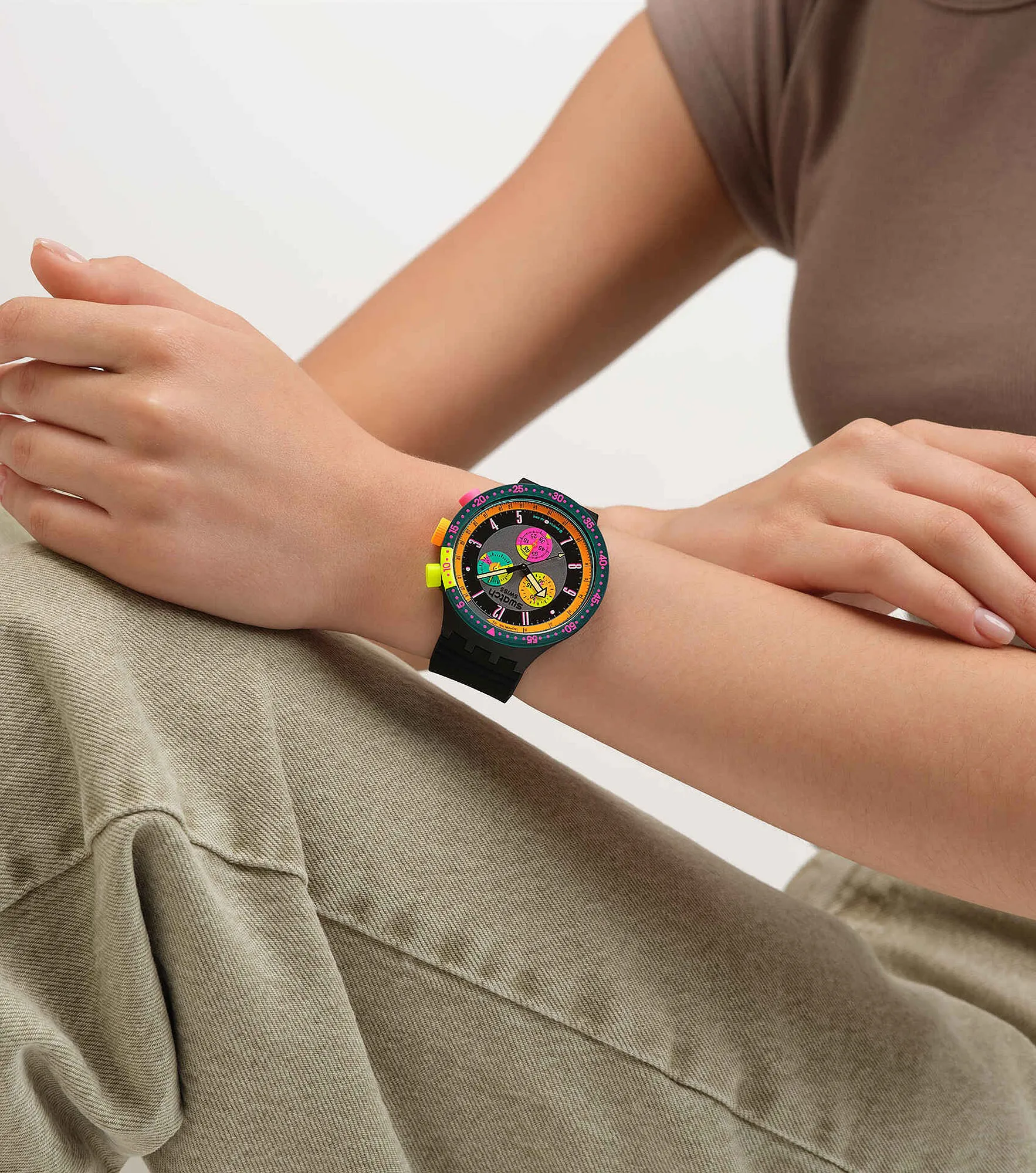 Reloj Swatch Neon Seppia 132716 NG