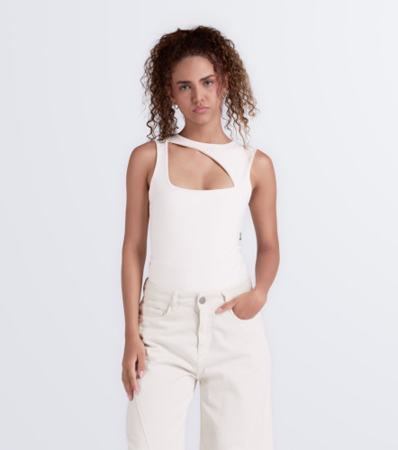 Annie Body Slimfit Con Cortes TyperAR