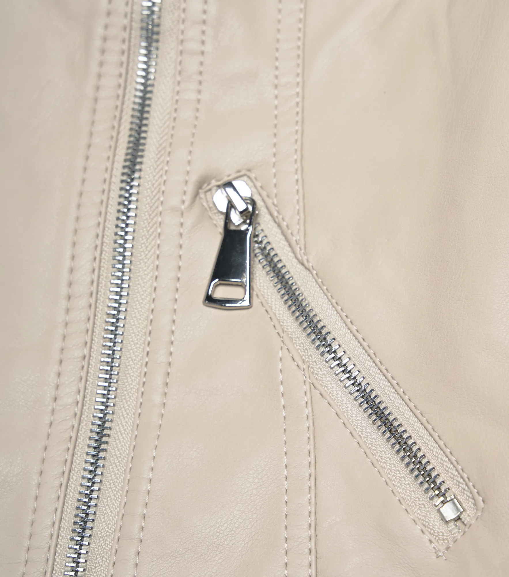 Chaqueta Para Mujer En Polipiel Derek 828223 AR