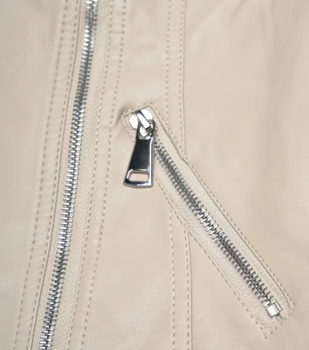 Chaqueta Para Mujer En Polipiel DerekAR