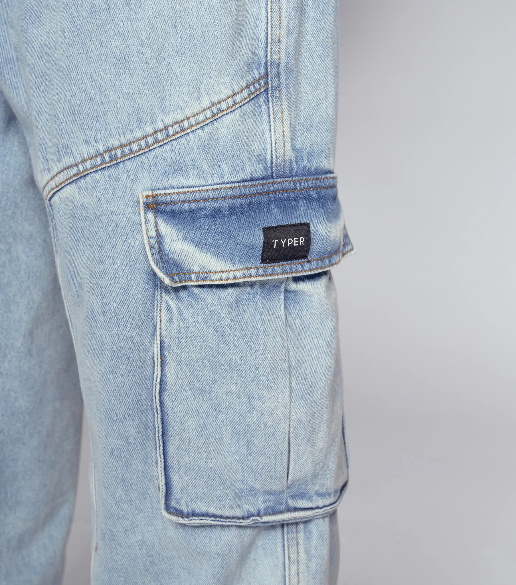Edward Jean Cargo Typer 834746 