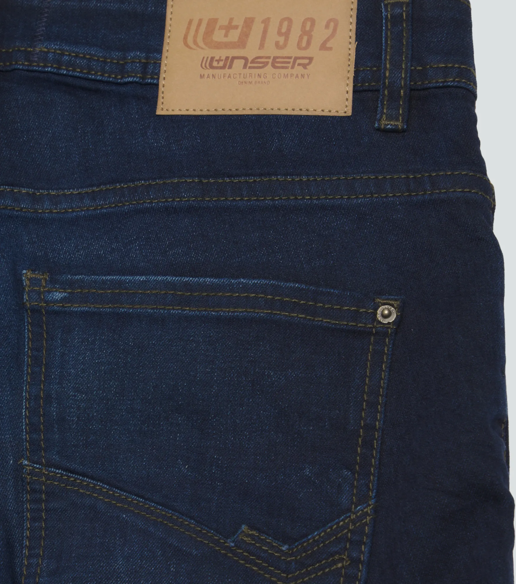 Stell Neitan Jean Tono Oscuro Con Destape De Color Y Cremallera Unser 836160 AZ