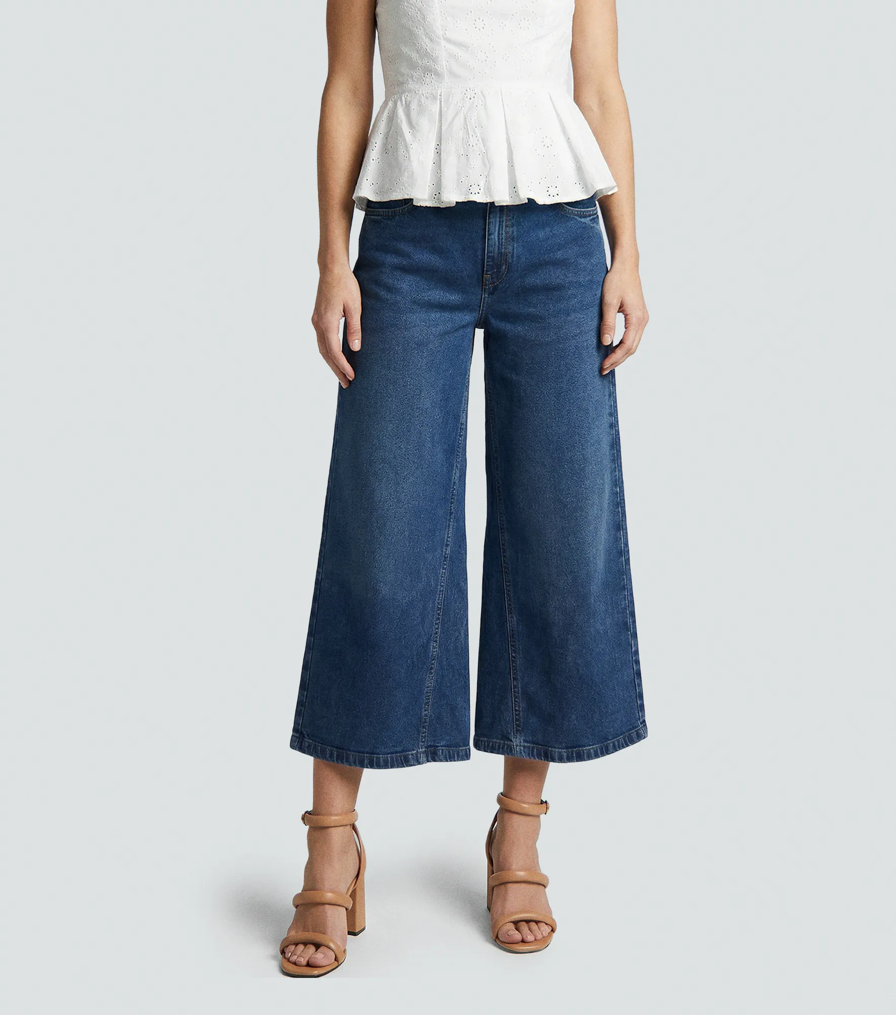 Jean Para Mujer Praga Fergie Con Nesgas En Bota Derek 836295 AZ