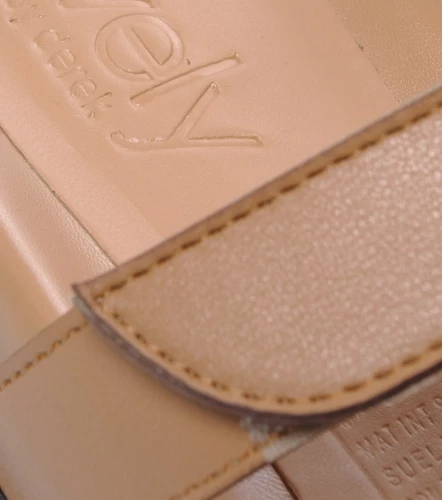 Sandalia Para Mujer Bloom Derek LovelyCF