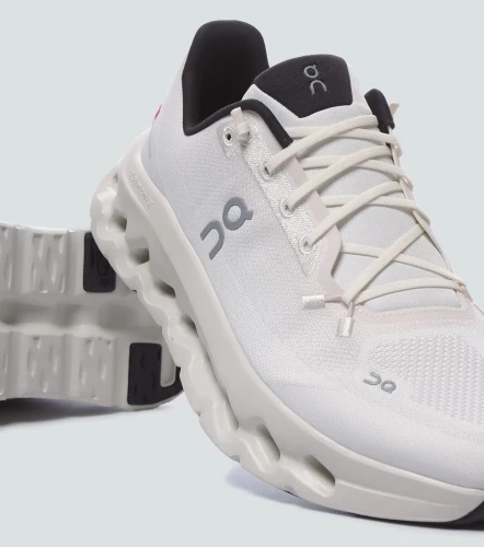 Tenis On Running CloudtiltCR