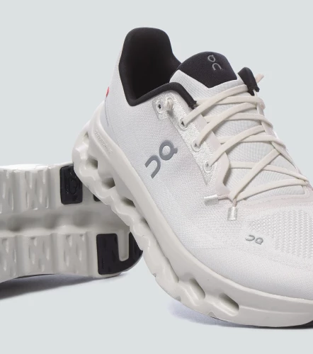 Tenis On Runnning CloudtiltCR