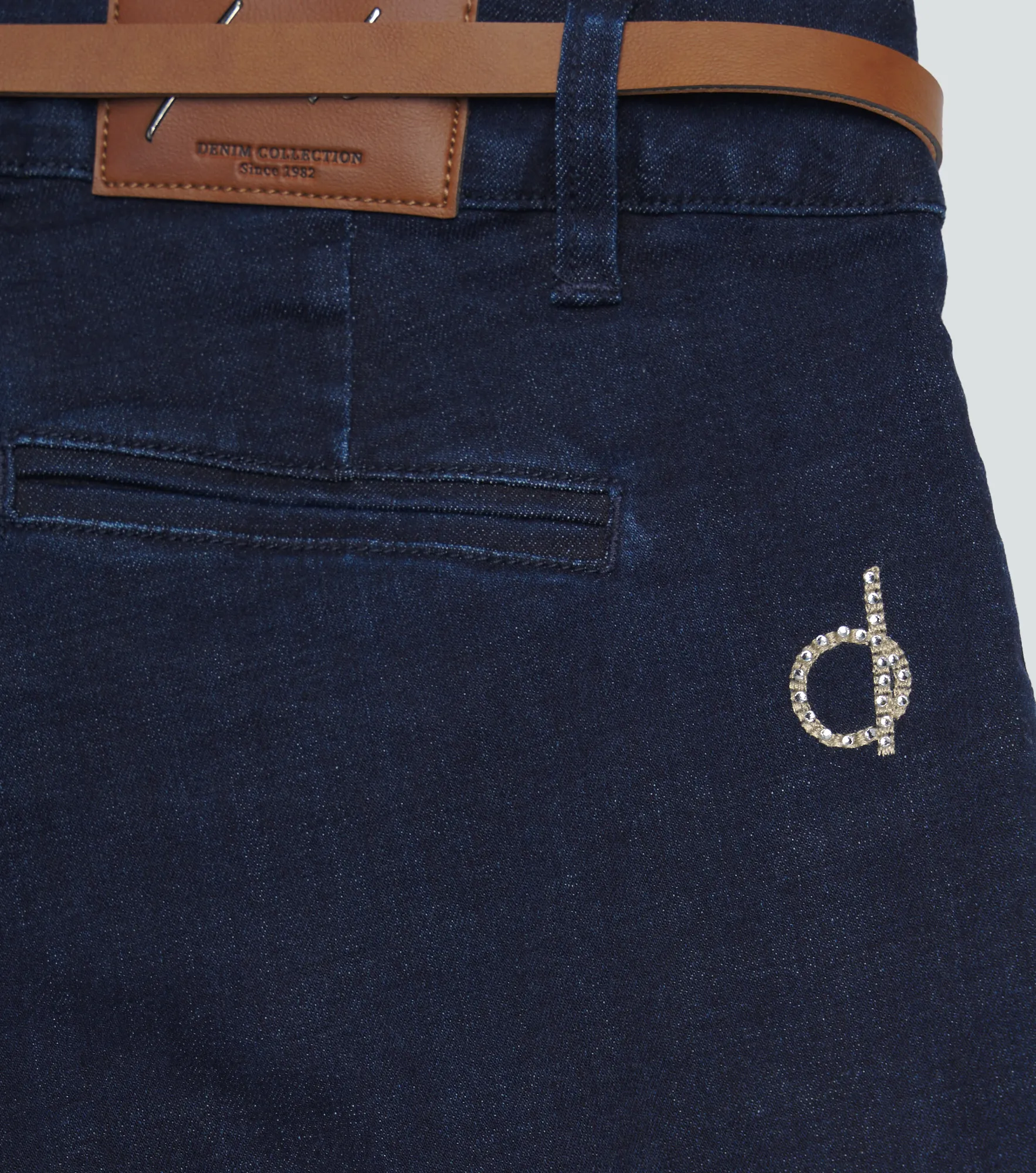 Barcelona Selene Jean Con Proceso Oscuro Derek 836285 AZ