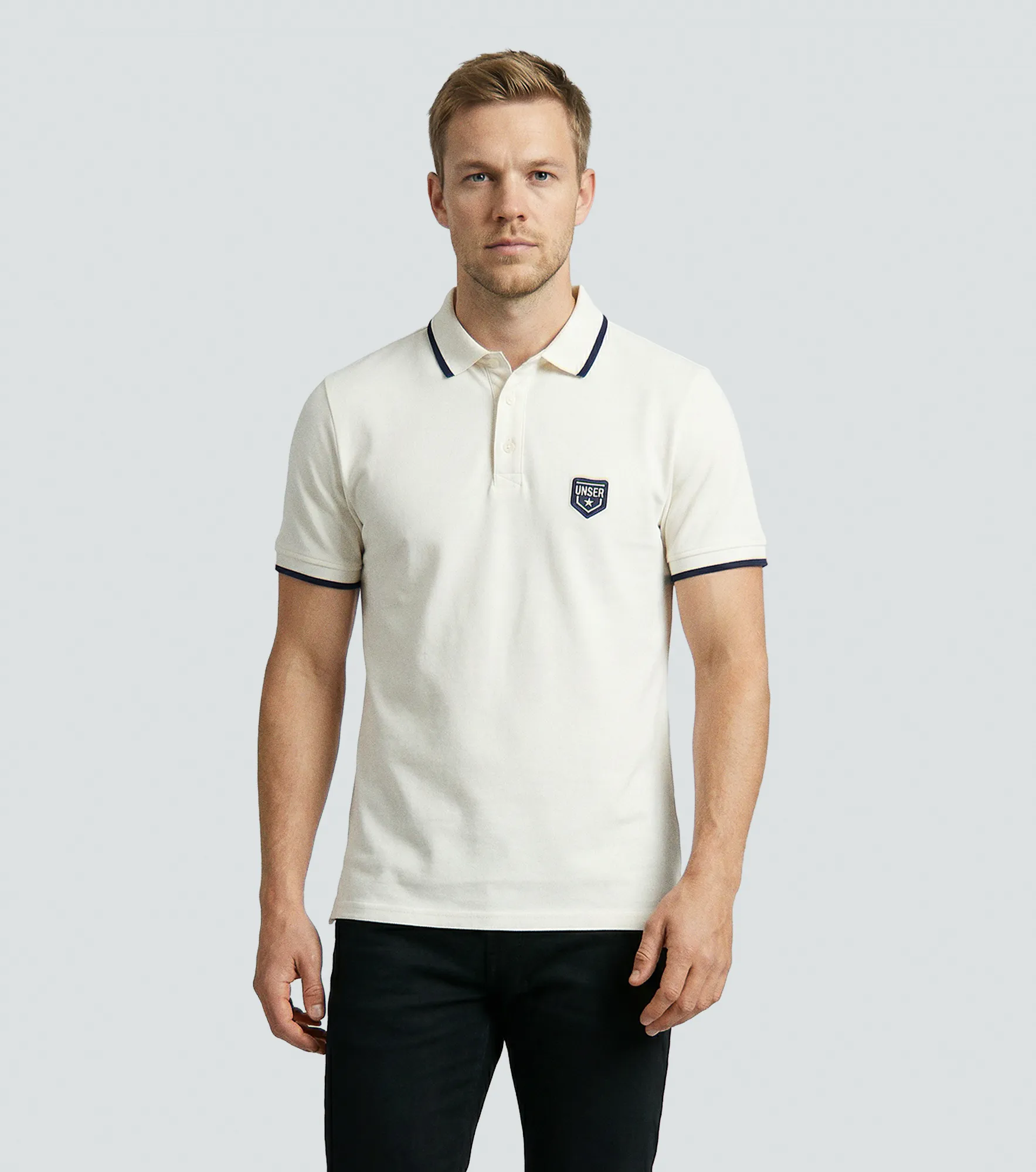 Slim Julian Polo Unicolor Con Bordado UnserAR