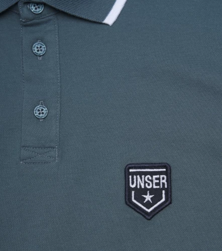 Slim Julian Polo Unicolor Con Bordado UnserGR