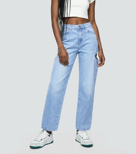 Josie Jean Mom Fit Con Abertura En Costado TyperAZ