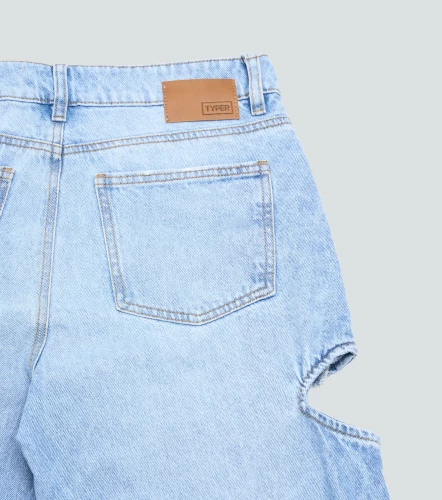 Josie Jean Mom Fit Con Abertura En Costado TyperAZ