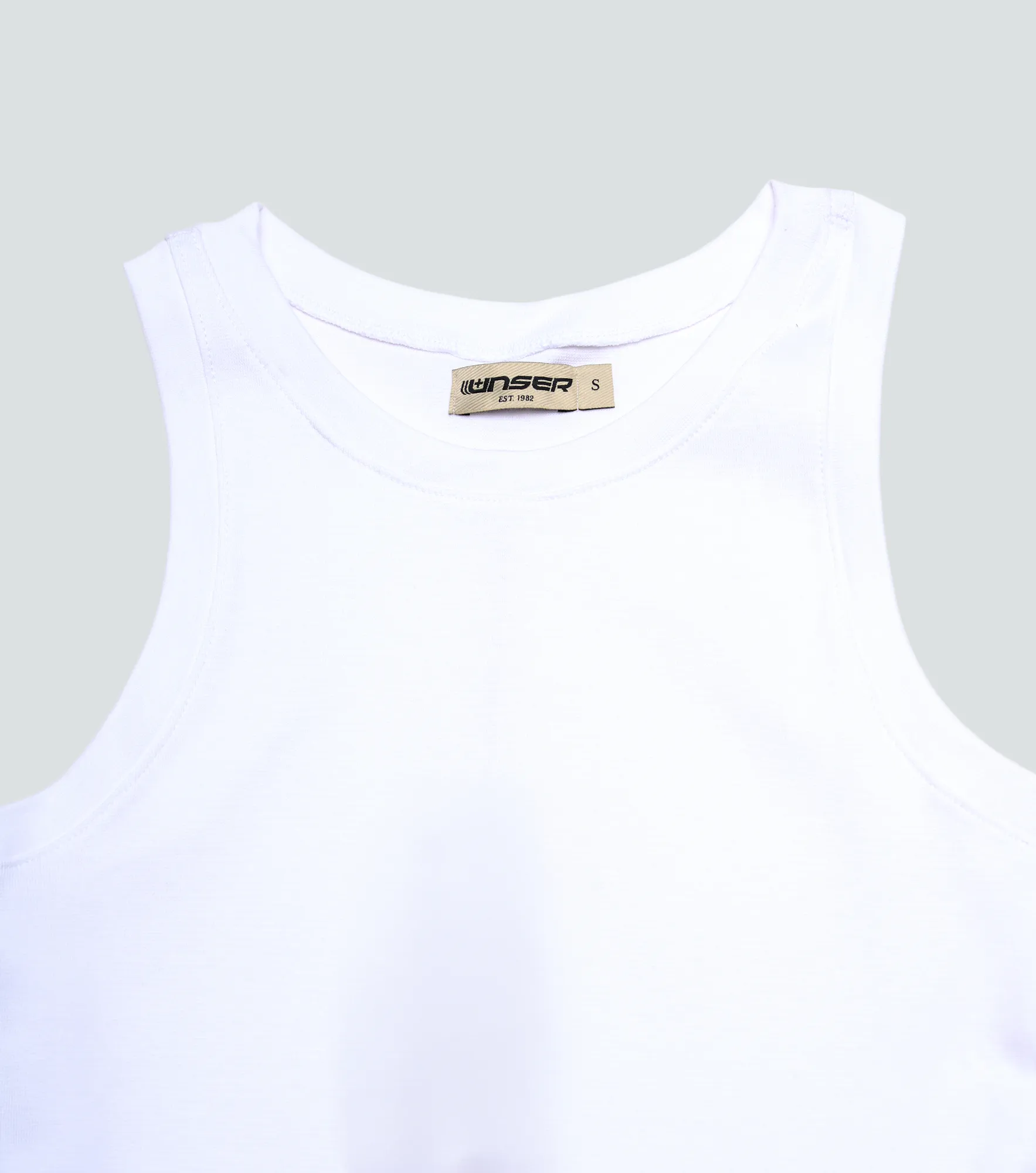 Evelyn Blusa Basica Cuello Redondo Unicolor Unser 832634 BL