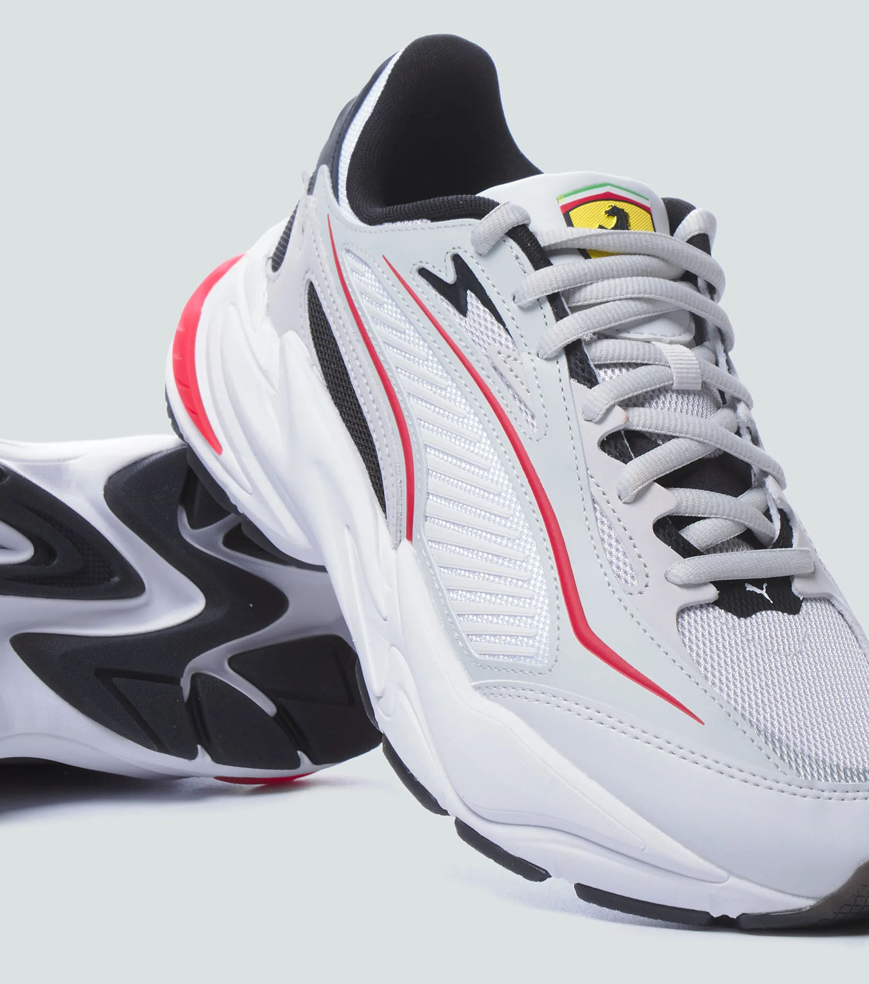 Tenis Puma Ferrari Rs Surge 133170 GR