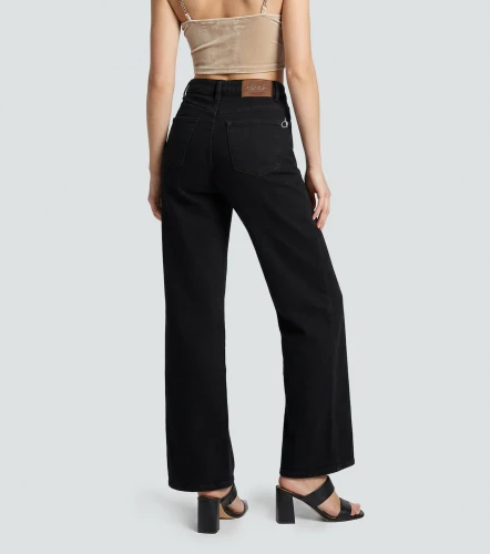 Barcelona Jean Barrel Unicolor Steffy DerekNG