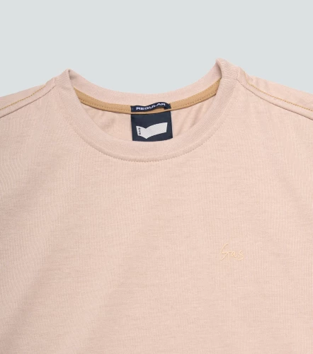 Cleo Camiseta Relaxed Fit Femenina Con Guardapolvo En MangaAR