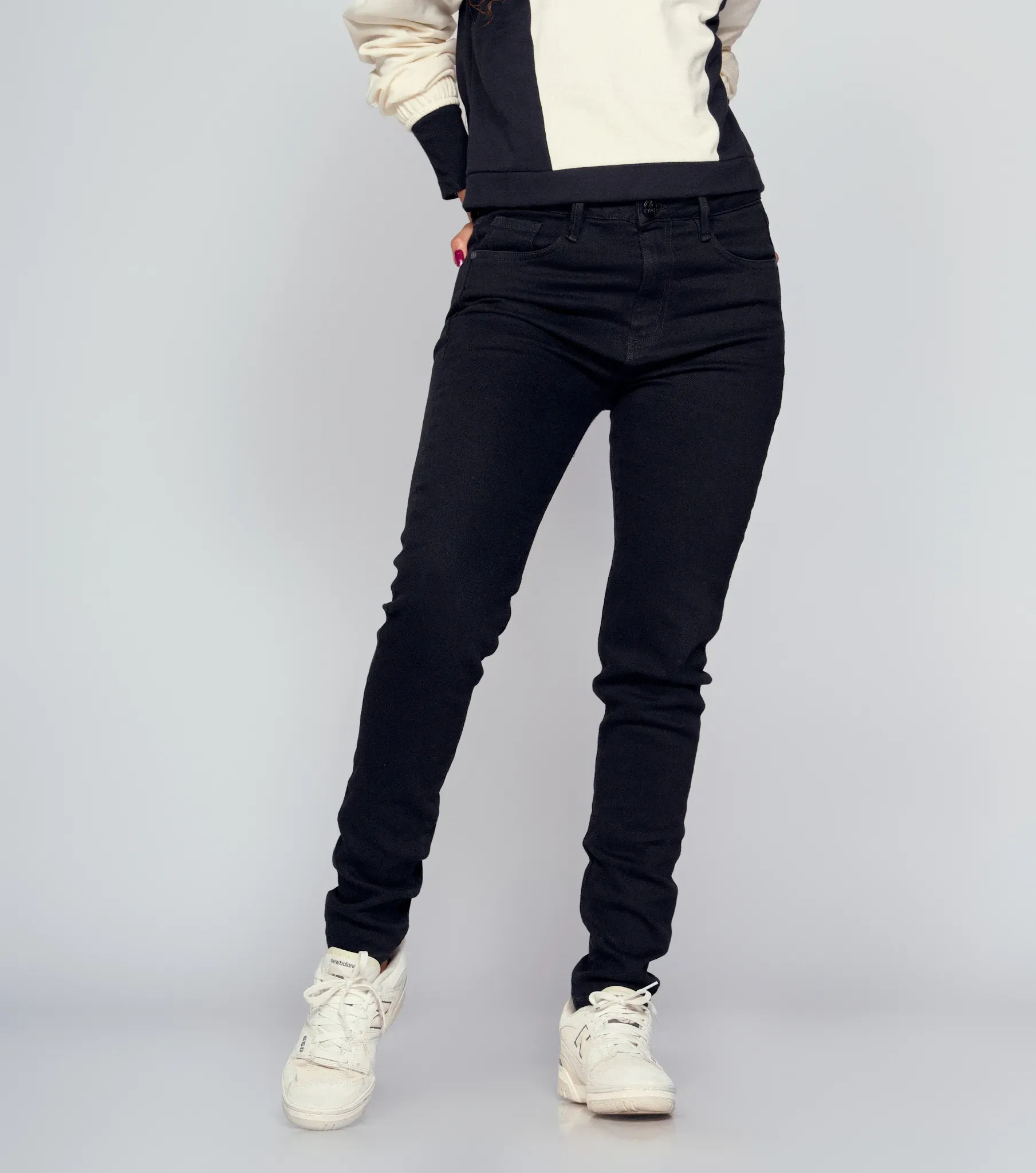 Naomi Jean Skinny Negro Typer 834339 NG