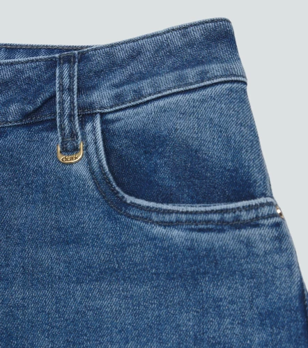 Barcelona Jean Barrel Kimberly DerekAZ