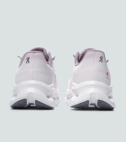 Tenis On Running Cloud 6 VersaBL