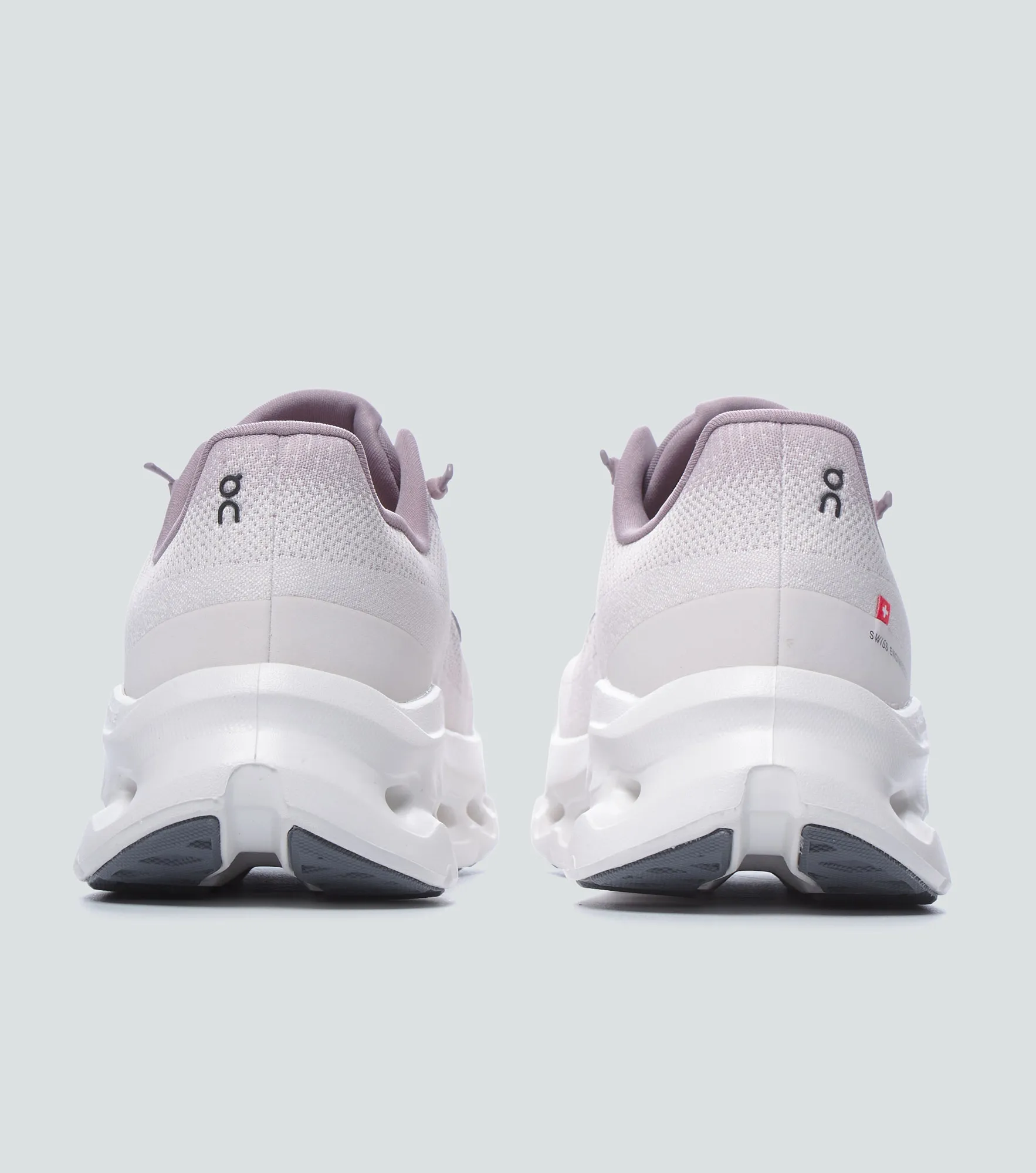 Tenis On Running Cloud 6 Versa 133245 BL