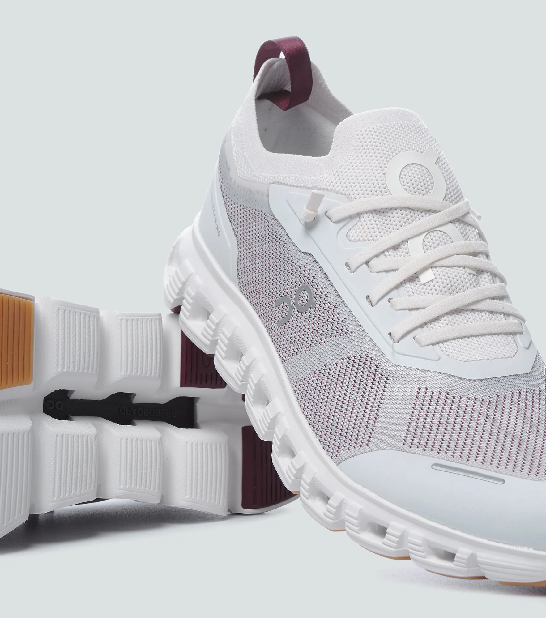 Tenis On Running Cloud 6 Versa 133246 BL