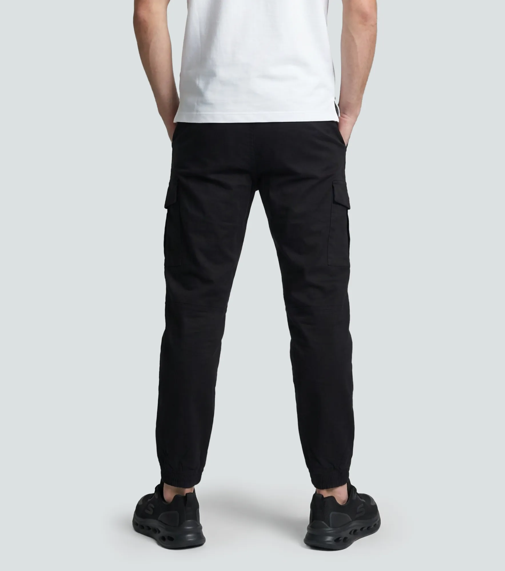 Miguel Jogger Unicolor Con Detalles Unser 836260 NG