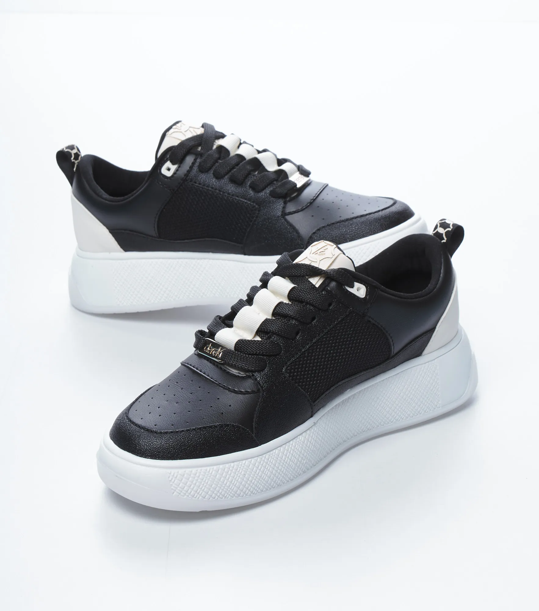 Tenis Para Mujer Thaliana Derek 836376 NG