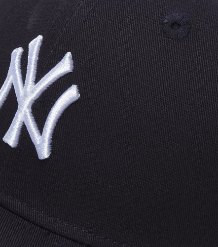 Gorra New Era 940 Homefield Trucker NeyyanAZ