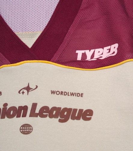 Crecia Blusa Tipo Buzo Slim TyperVT