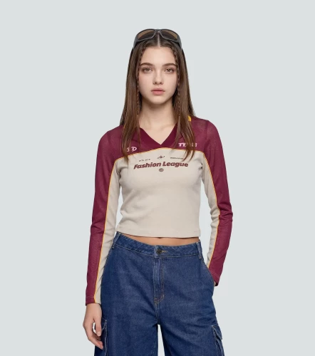 Crecia Blusa Tipo Buzo Slim TyperVT
