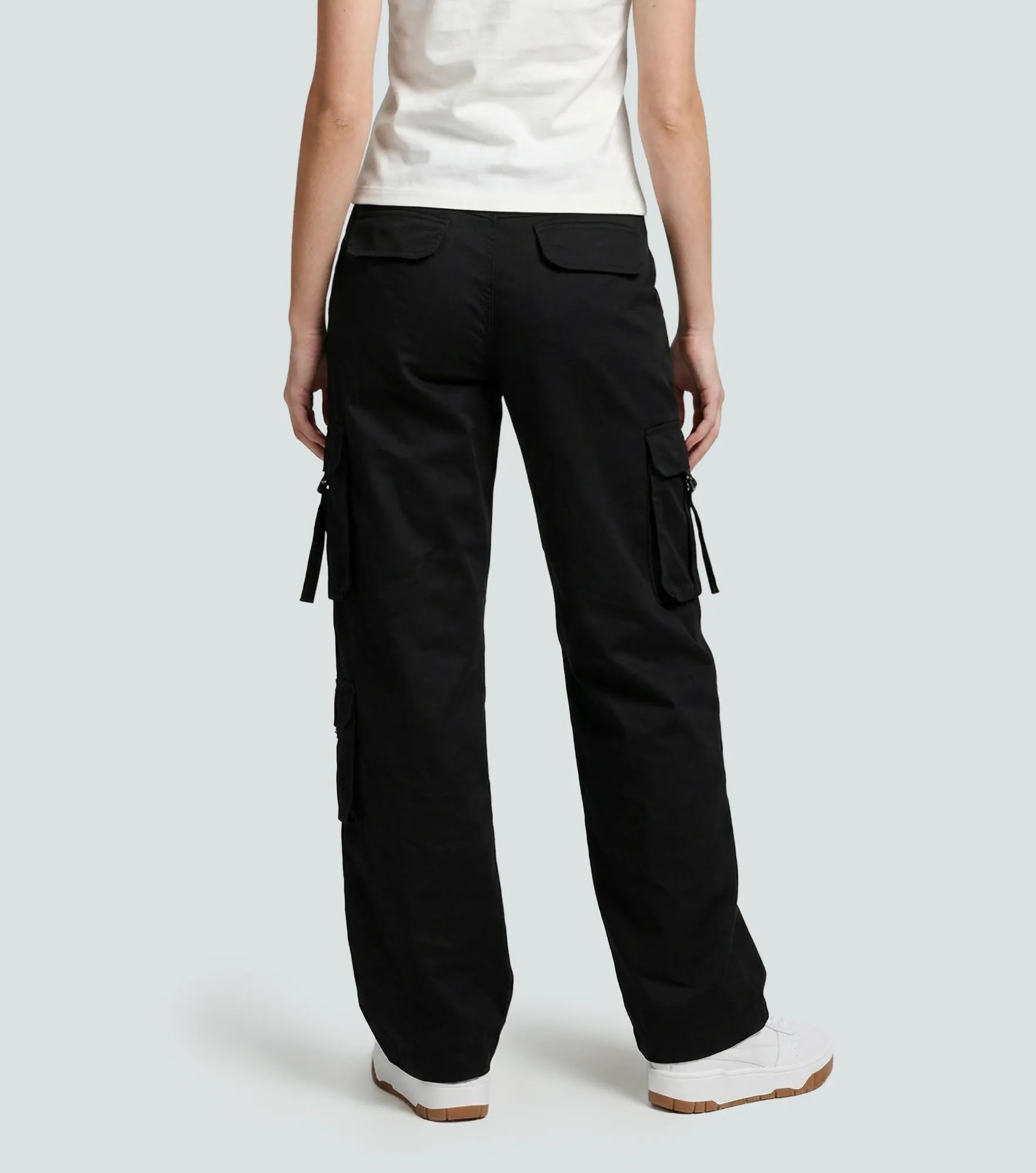 Pantalon Para Mujer Bota Ancha Con Bolsillos Tipo Cargo Unser 831506 NG