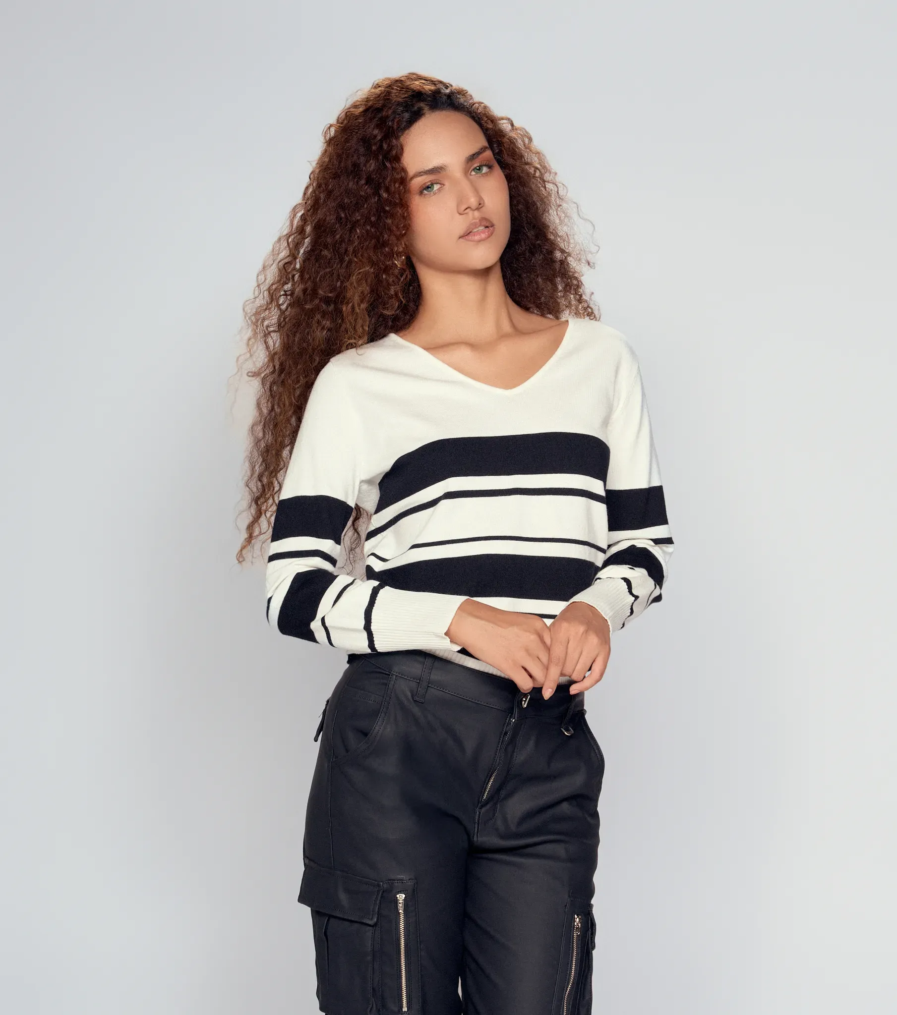 Sueter De Rayas Con Cuello En V DerekAR