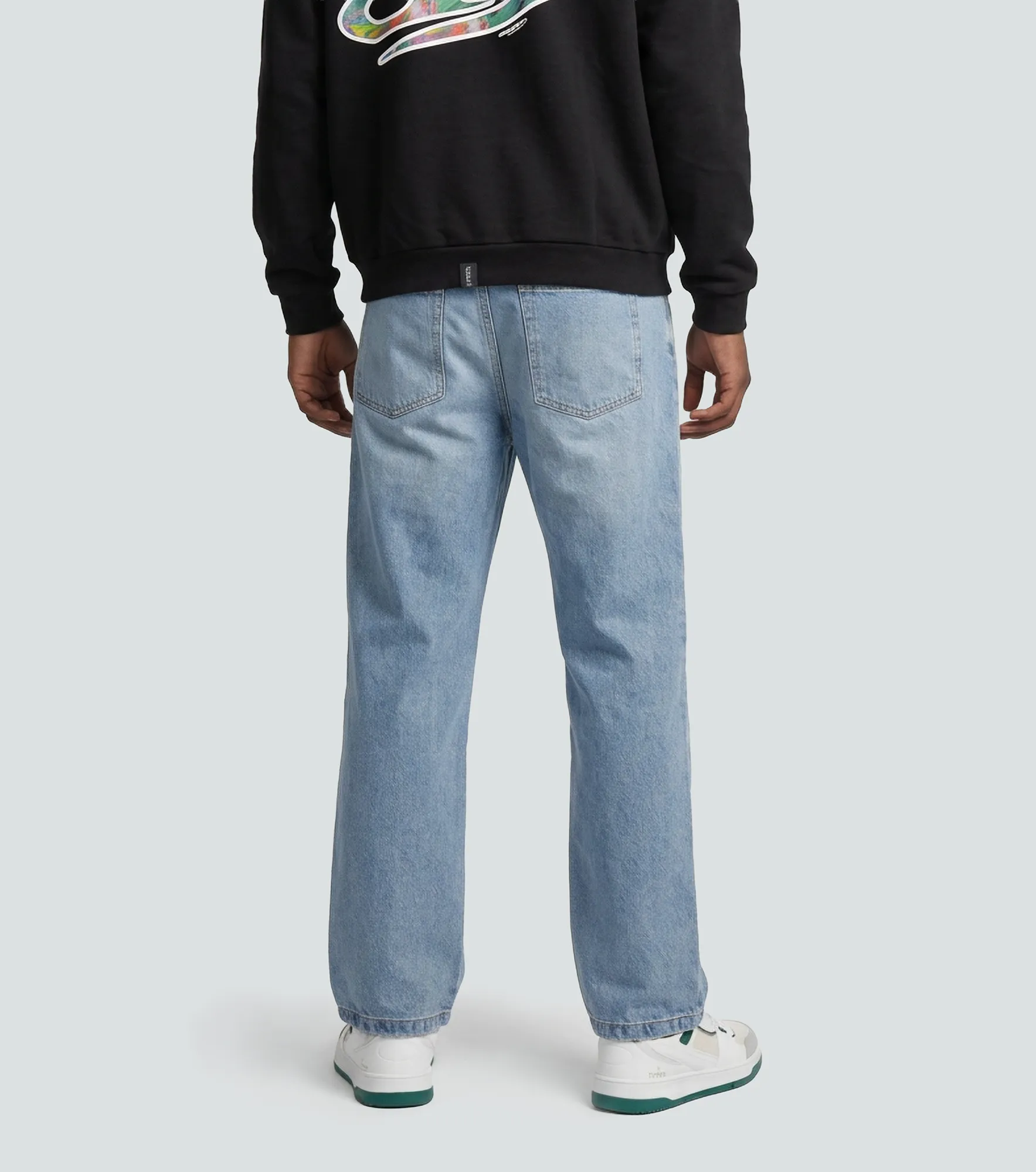 Lewis Jean Relaxed Con Corte En Costado Typer 836637 AZ
